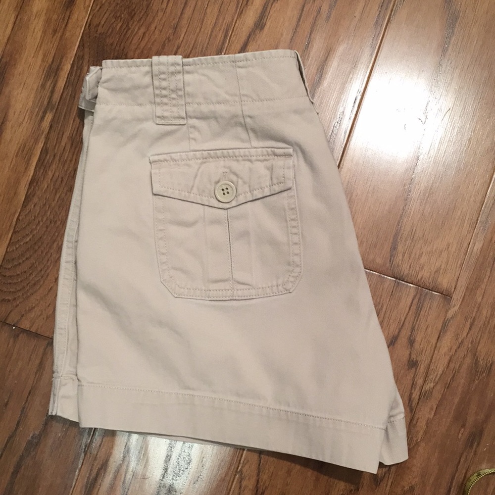 New York & Co. khaki shorts - Picture 4 of 4